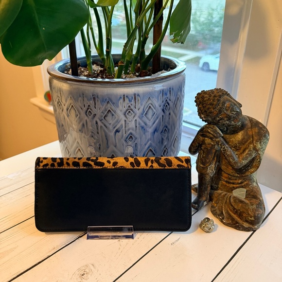 Slim Leopard Print and Black Wallet - Picture 2 of 6